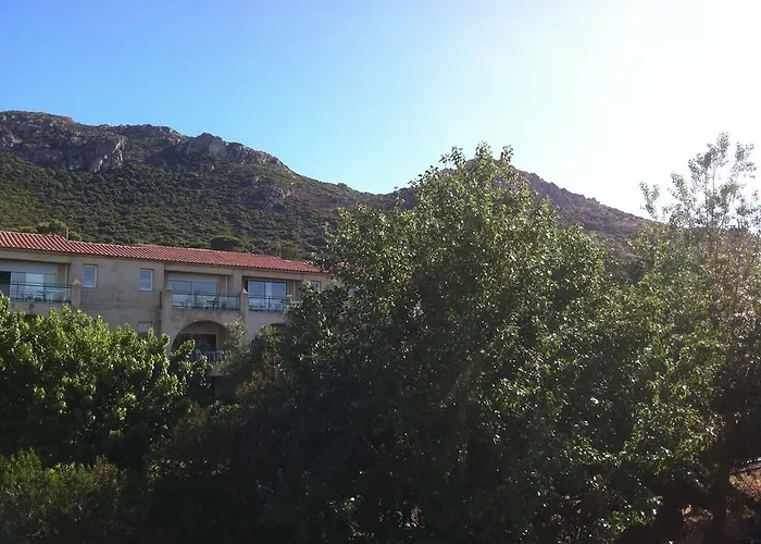 De La Les Arcades Hotel 2*