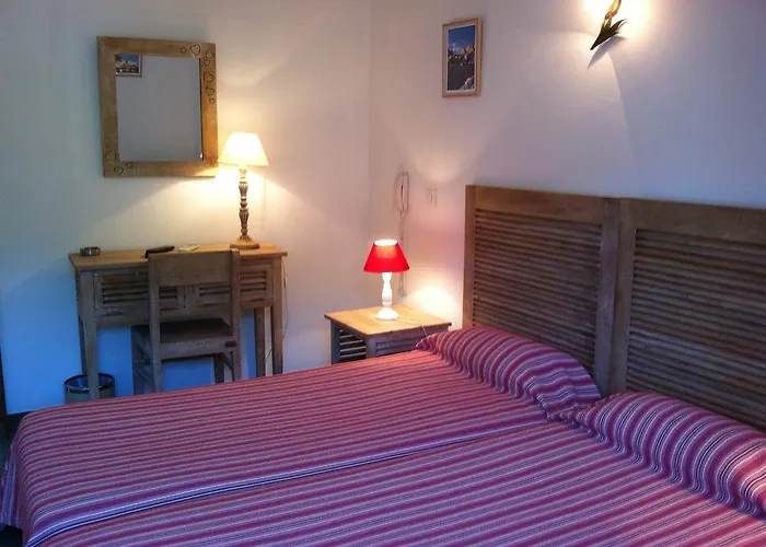 De La Les Arcades 2*