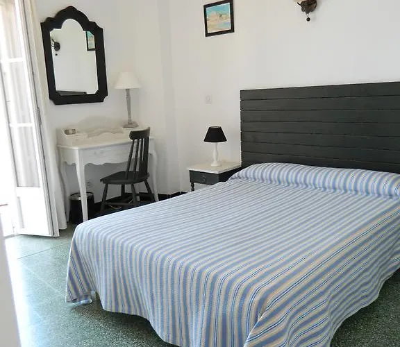 De La Les Arcades ホテル