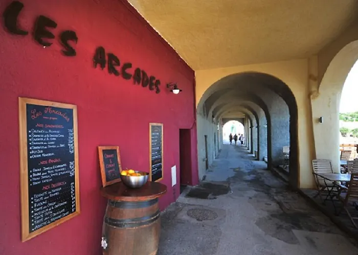 De La Les Arcades Hotell Algajola (Corsica)